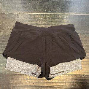 The North Face Women's Black and Gray Athletic Shorts